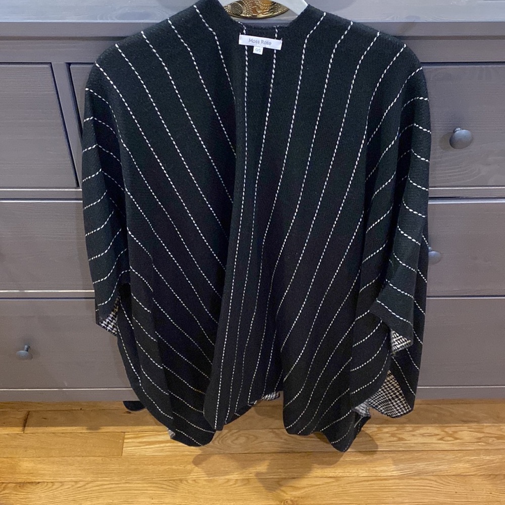 Reversible Cape - Picture 5 of 5